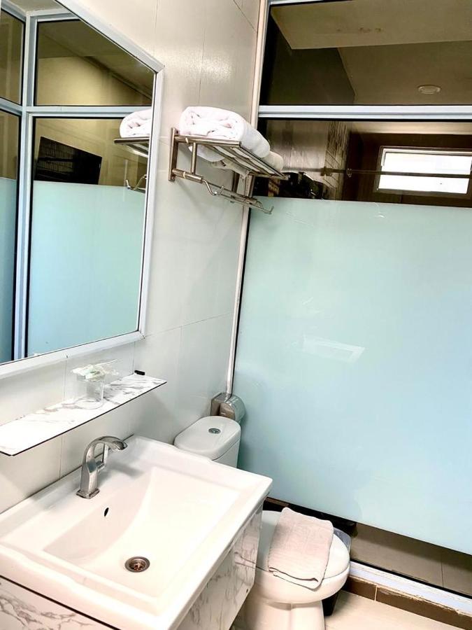Sagulung Os Hotel Tanjung Uncang מראה חיצוני תמונה