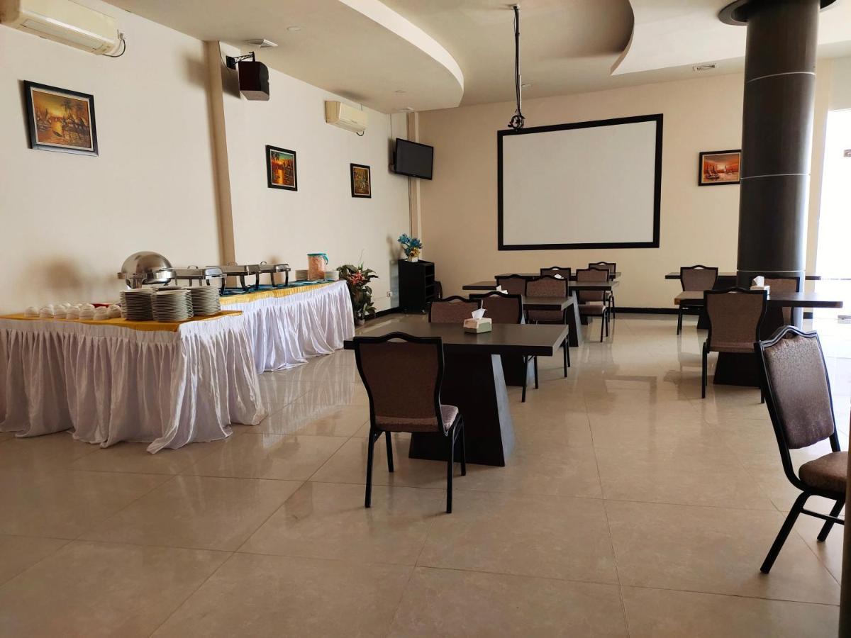 Sagulung Os Hotel Tanjung Uncang מראה חיצוני תמונה